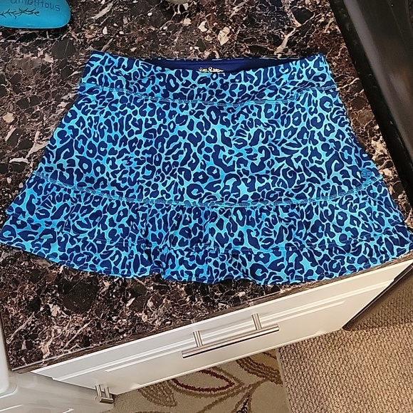 Lilly Pulitzer Skort - Medium - Picture 4 of 9